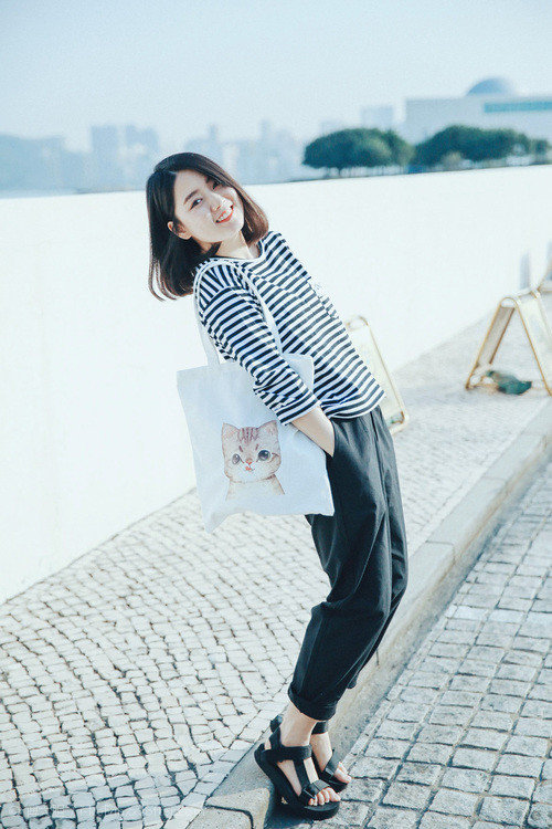 乐鱼体育平台官网-“彭尤蝶泳自由泳再突破，未来可期”